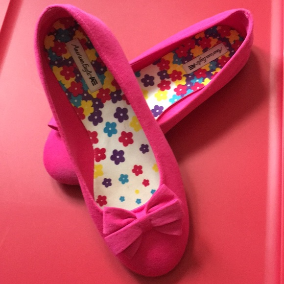 Other - 🌸Pretty shoes for big girls in good condition 🌸